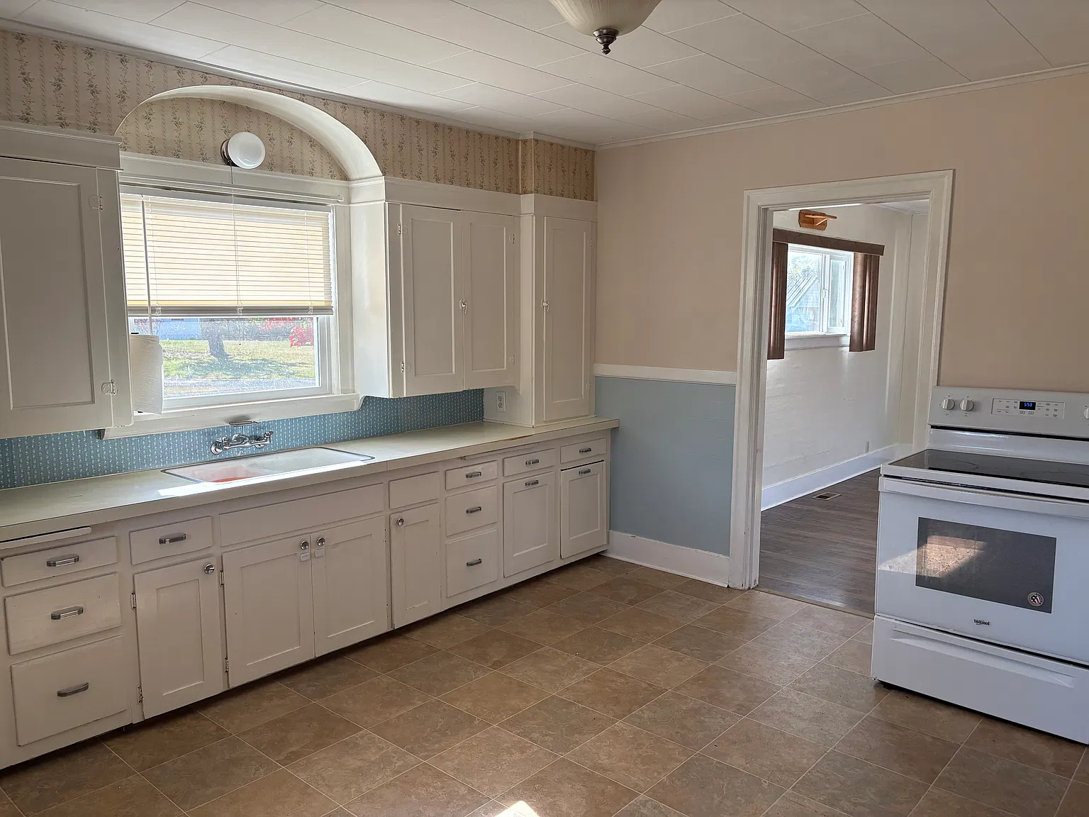 Rhoades Rd, Winlock — Photo 2