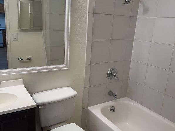 860 W Moorhead Cir APT 2A