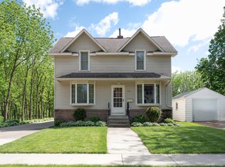 309 7th Ave NW, Waseca, MN 56093