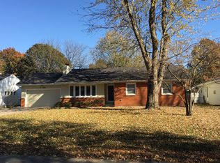 2148 S Link Ave, Springfield, MO 65804