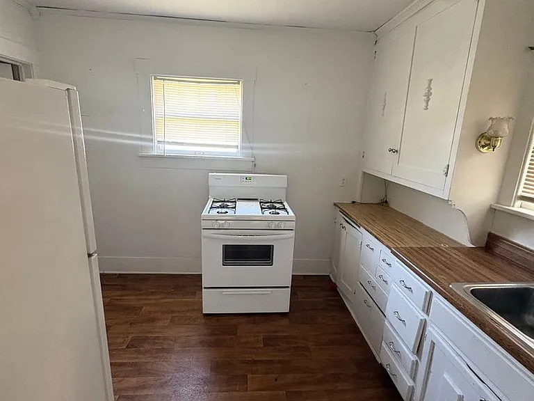 135 S 23rd St — Photo 10
