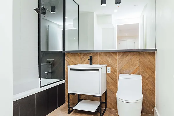 Rented by Nooklyn NYC LLC | media 36