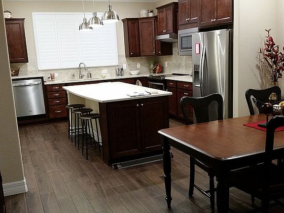 Kitchen/ dining area  