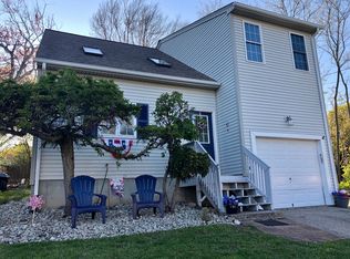 13 Aroostook Trl, Narragansett, RI 02882