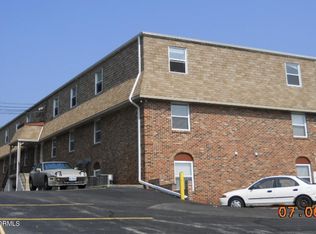 1516 Sunset Lake Rd, Jefferson City, MO 65109