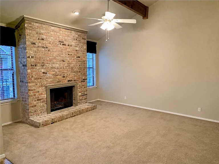 2906 West Ave #3 — Photo 4