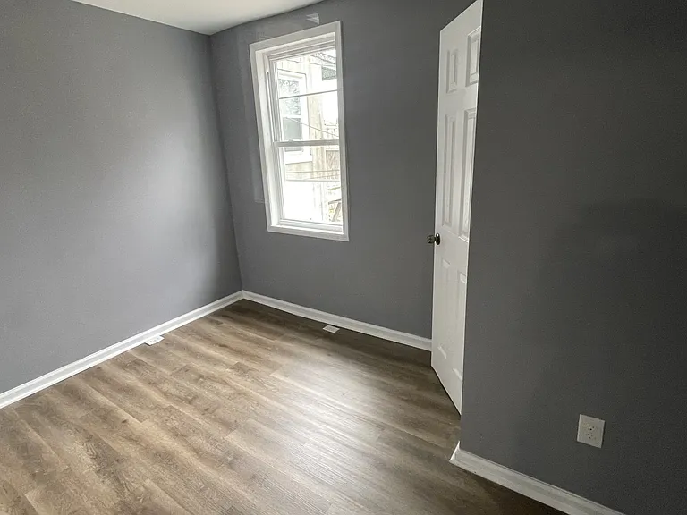 1520 N Caroline St — Photo 12