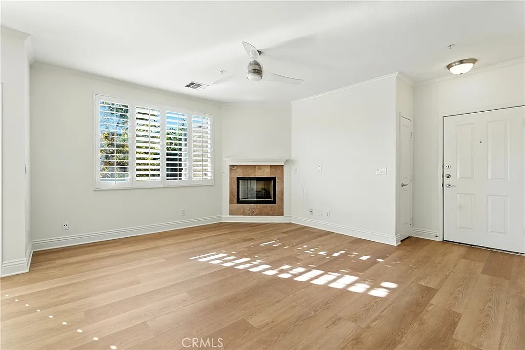 1 bed, 792 sqft, $2,700 — Photo 4