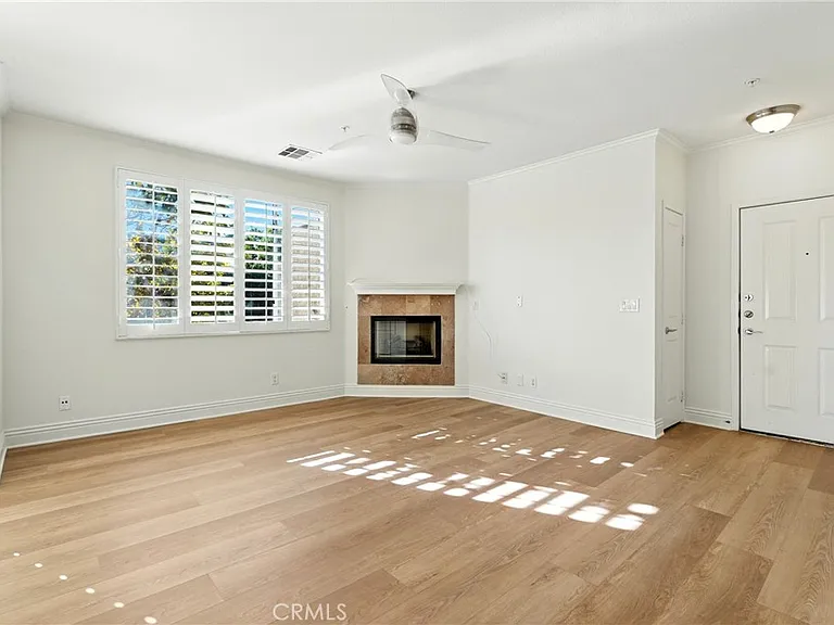 22681 Oakgrove #225 — Photo 4