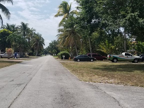 3rd image of 13720 NW 1st Ave