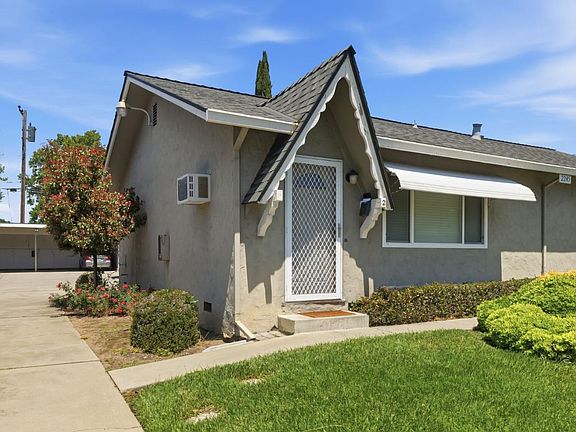 4th image of 2245 Royal Dr