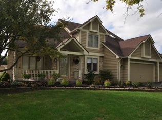 34 Hunting Spg, Rochester, NY 14624