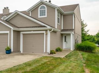 5611 NW Moonlight Meadow Ct #36D, Lees Summit, MO 64064