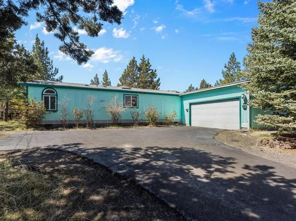 21241 Dove Ln, Bend, OR 97702
