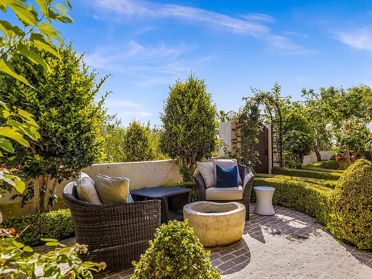 31512 Bluff Dr — Photo 60