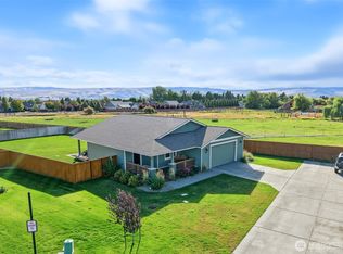 1102 E Twilight Ln, Ellensburg, WA 98926