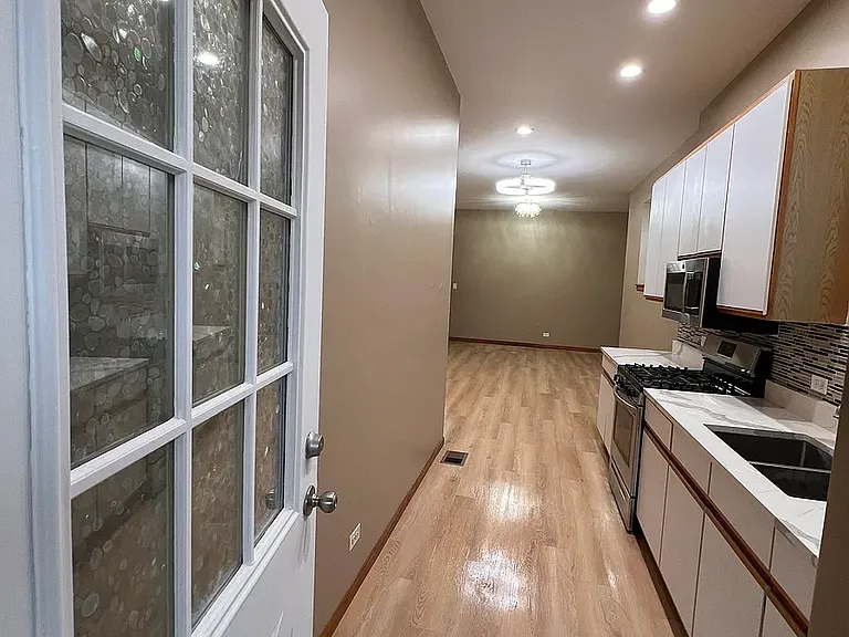 3116 S Canal St #1 — Photo 22