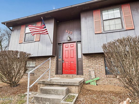 3rd image of 620 Cagle St