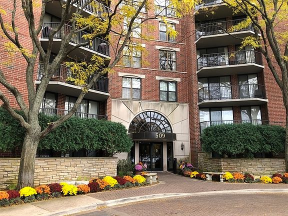 2nd image of 509 Aurora Ave Unit 111