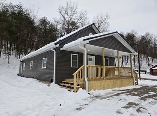 439 Greenbriar Rd, Lucasville, OH 45648