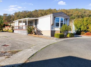 911 Shadow Ranch Ln, Roseburg, OR 97470