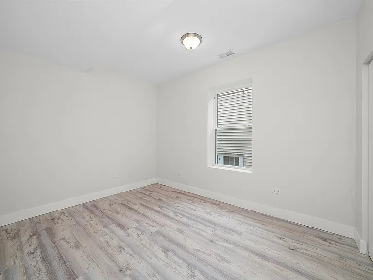 1628 S 50th Ave #3 — Photo 9
