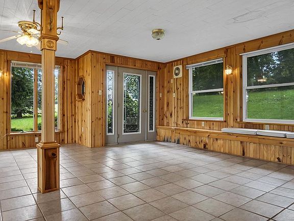 5th image of 661 Riverview Ct