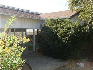 4th image of 2915 Creston Dr