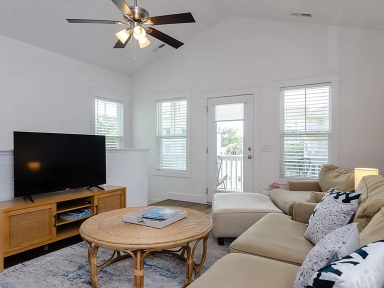 1511 Snapper Ln #2 — Photo 5