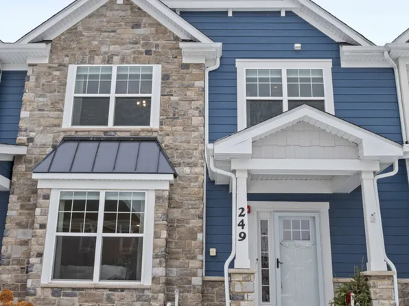 249 Hoffmann Dr, Buffalo Grove, IL 60089