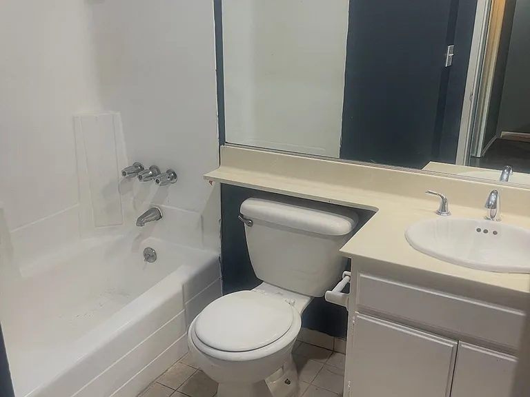 19231 Sherman Way #43 — Photo 5