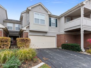 2239 Vanderbilt Dr #2239, Geneva, IL 60134