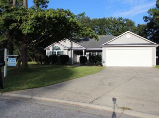 4087 Grande Oaks Dr, Valdosta, GA 31605