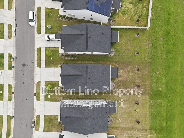 2029 Titanium Rock Rd — Photo 16