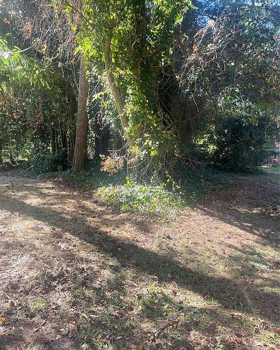 1st image of 2297 Woodridge Dr