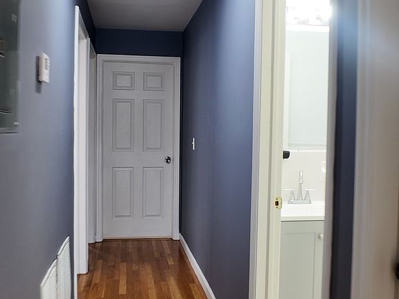 5th image of 14 Vernon Pl #1