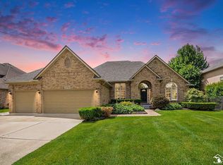16732 English Garden Dr, Macomb, MI 48042