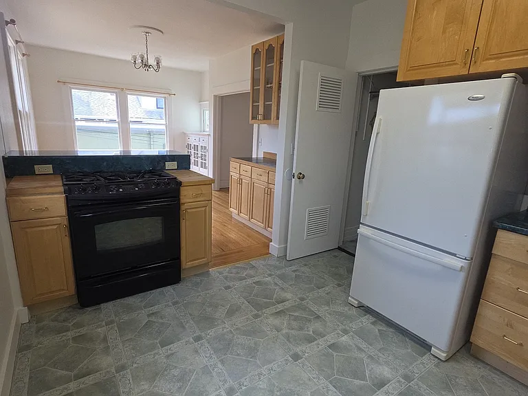 1329 Bonita Ave #A — Photo 16