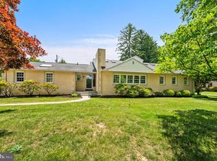 456 Red Fox Rd, Wayne, PA 19087