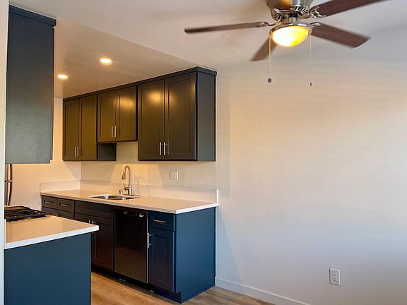 5th image of 2060 S Hobart Blvd Unit 307
