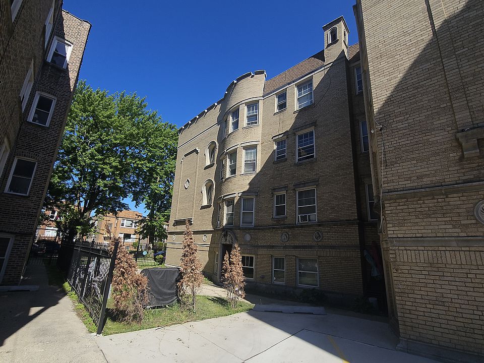 1st image of 6127 N Claremont Ave #1