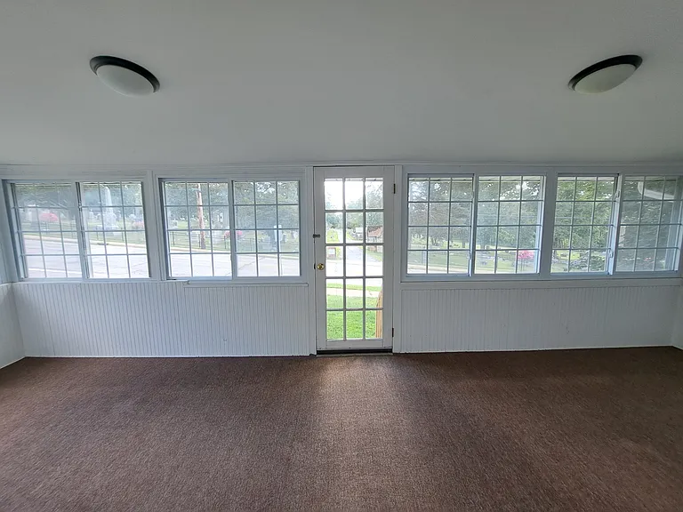 200 Park Ave #1 — Photo 7
