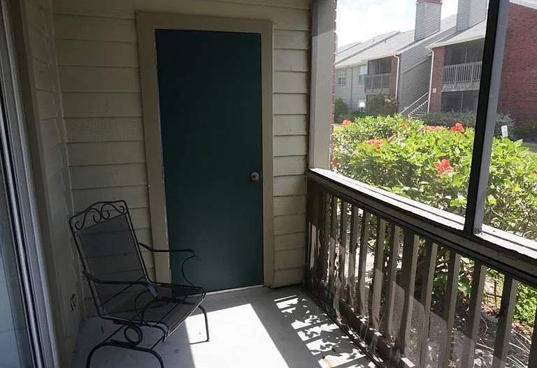 9100 Dr Martin Luther King Jr St N #1411 — Photo 6