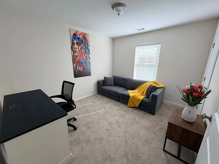 301 Long Grove Ln — Photo 9