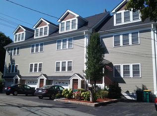 33 Chapel Ct, Norwood, MA 02062