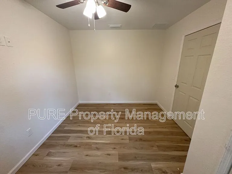 11330 NE 66th Ln — Photo 28