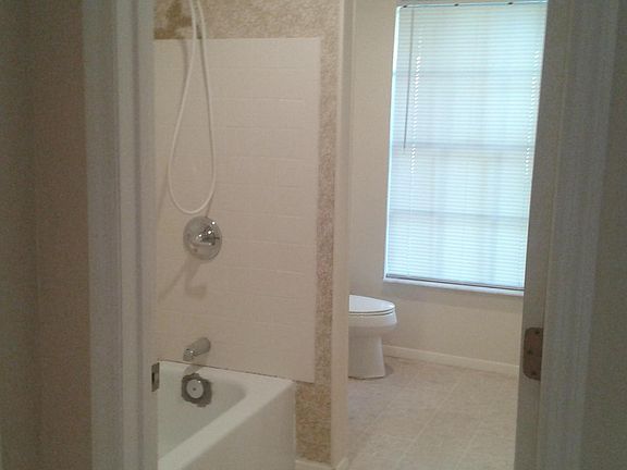 4th image of 6411 S Harold Ave
