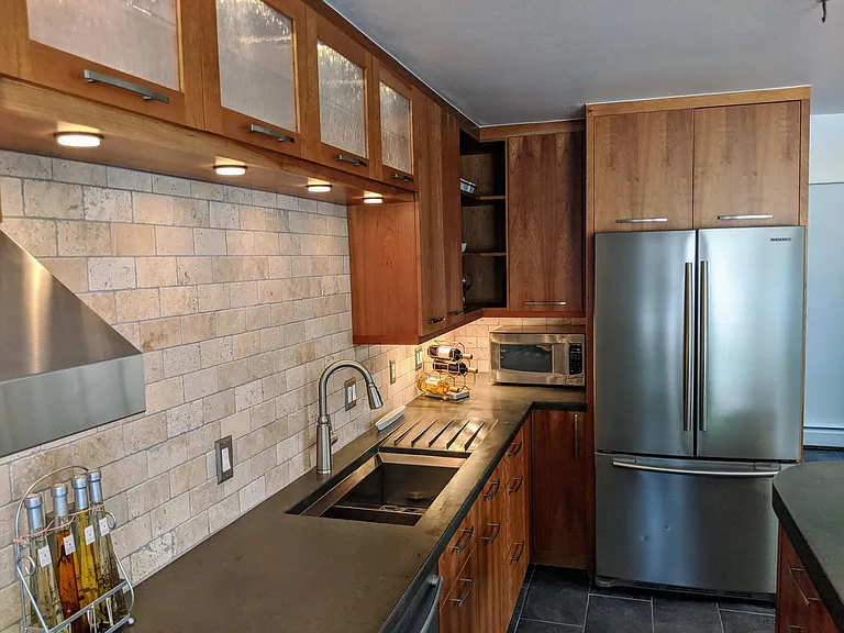 731 Pearl St — Photo 6