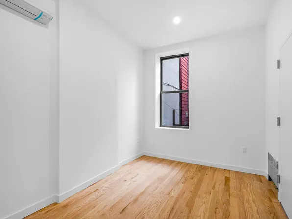 259 Fourth Avenue image 4 of 6