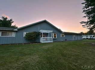 17635 Manitou Beach Rd, Addison, MI 49220